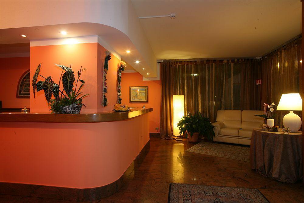 Hotel Le Pageot Aosta Exterior foto